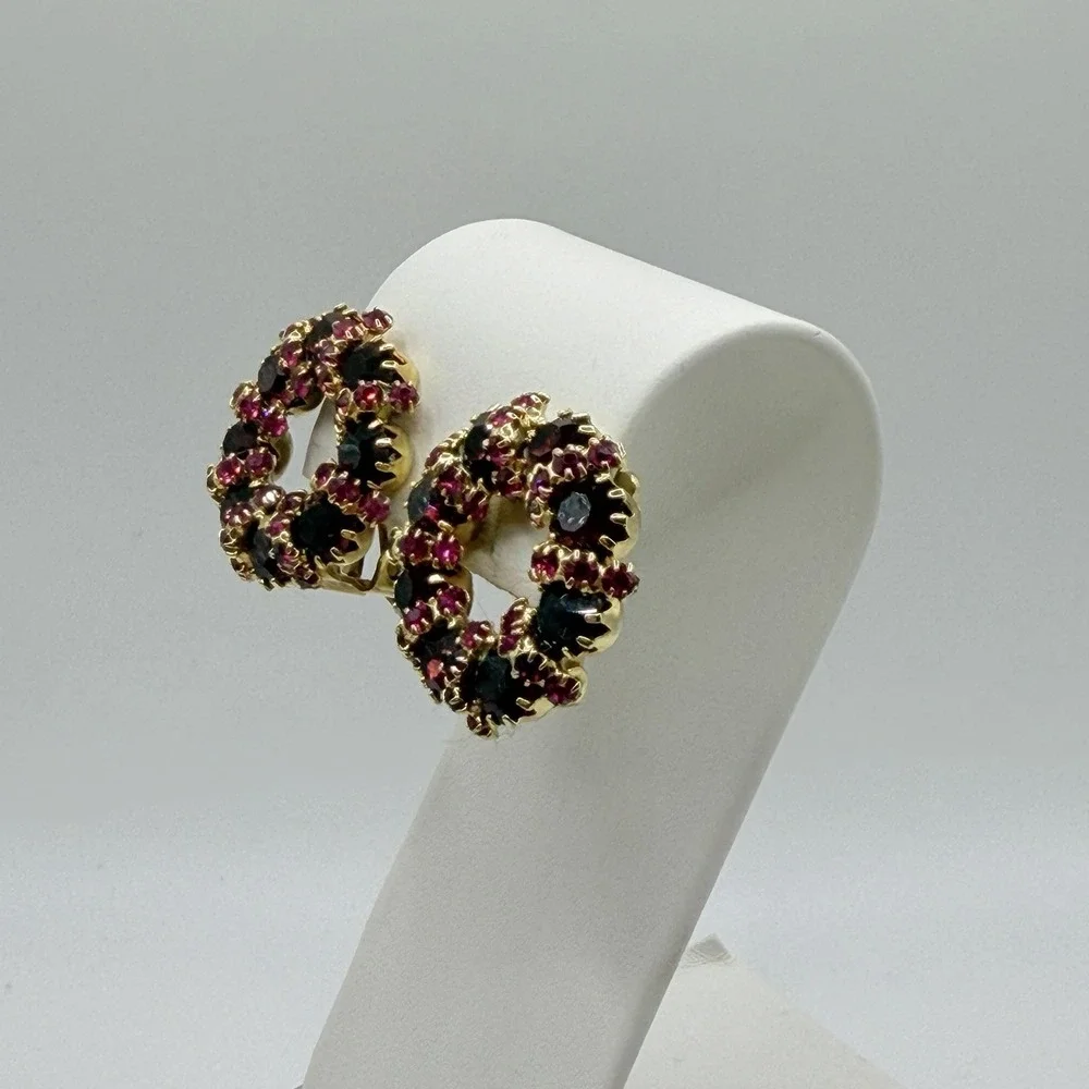 Vintage Weiss Earrings Pink Rhinestone Wreath Clip On Signed Purple Glamour 1
